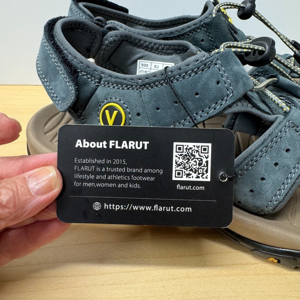 FLARUT Men's Size US 9 EU 42 Gray Outdoor Hiking Sandals Closed Toe Leather NEW - Picture 2 of 9